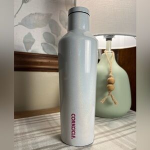 CORKCICLE Unicorn Magic Iridescent Canteen‎ Bottle 16oz NWOT
